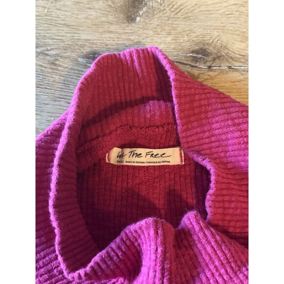 Free People Womens Pink Knit Cropped Oversized Sweatshirt Size Small - Picture 3 of 3